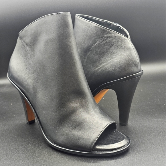Vince Camuto Finndaya Peep-Toe High Heel Bootie Ankle Boot - Picture 1 of 7